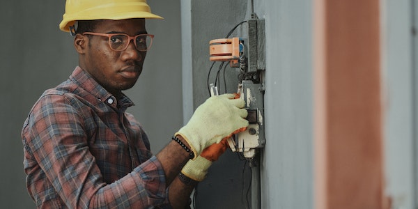 Maintenance électrique des bâtiments